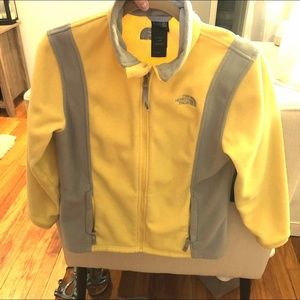 *CLOSET CLEAN OUT* ❄ Yellow NorthFace Jacket